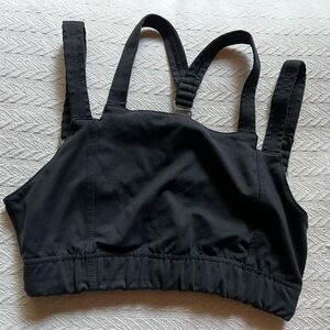 Oiselle sports bra size 4 small black
